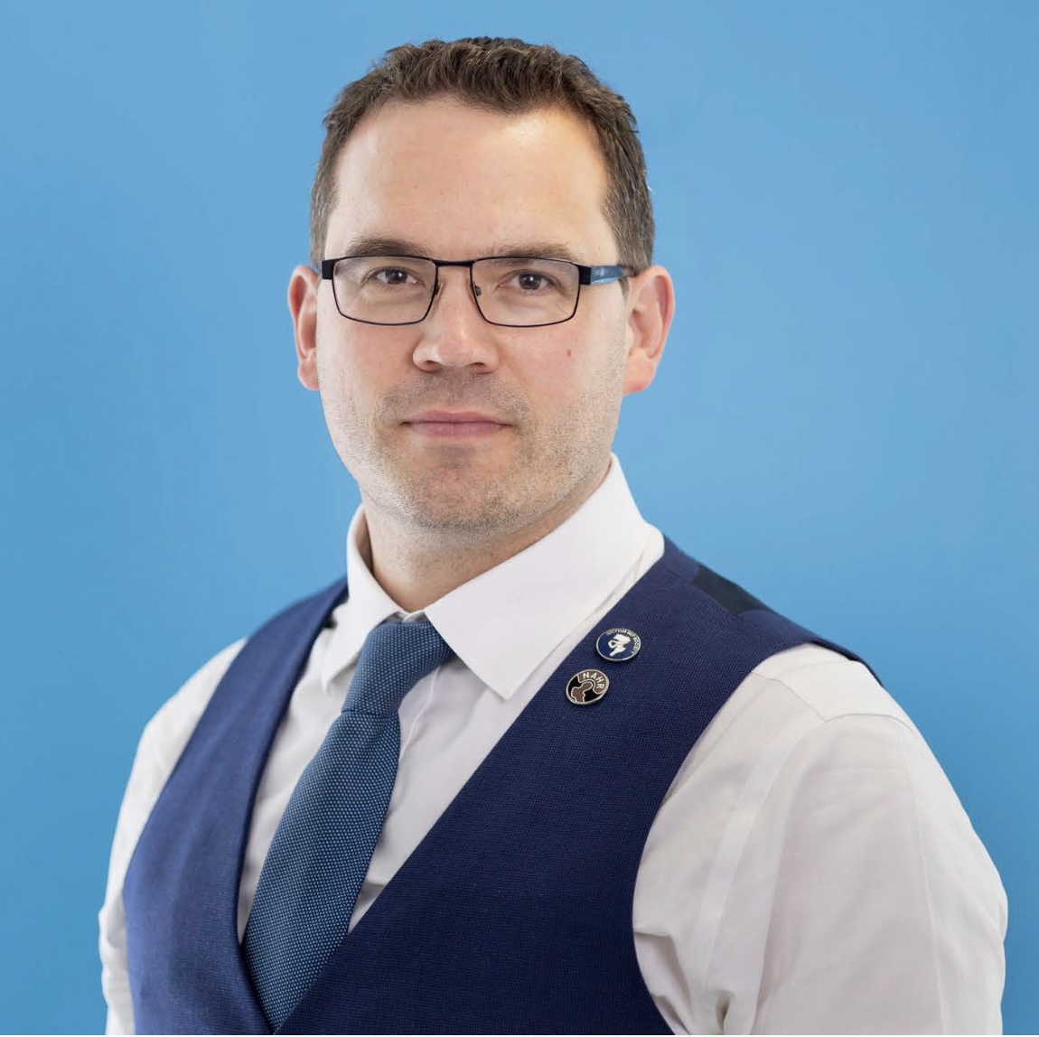 Mr Jonathan Hutt, Consultant Orthopaedic Hip Surgeon